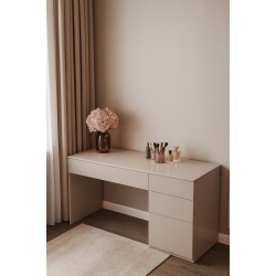 Masa moderna pentru  copii 